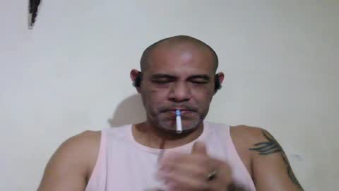 Snapshot of retlam37 chatting on July 2026 04:17:02 AM Walter online show from July 2026 04:17:02 AM