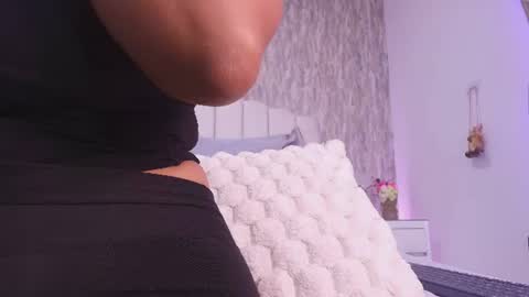 Snapshot of reven_lilith chatting on June 2026 03:20:02 AM REVEN online show from June 2026 03:20:02 AM