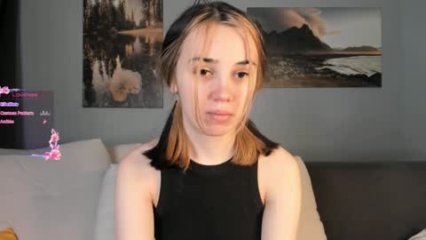 Elin online show from December 2024 02:08:02 AM