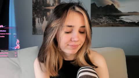 Elin online show from December 2024 05:14:02 AM