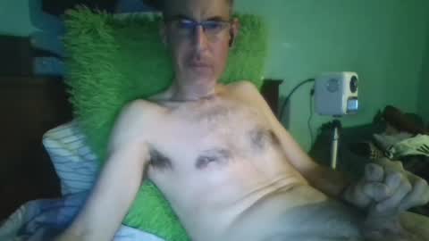 reyes_albert2006 online show from September 2025 12:26:01 PM