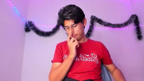 reylatino24 online show from January 2026 09:20:02 PM