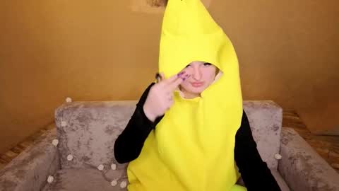 Snapshot of rheamoonn chatting on March 2026 09:15:01 AM Grace online show from March 2026 09:15:01 AM