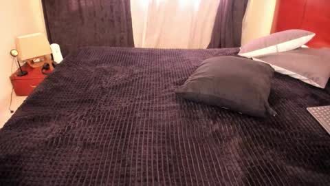 Rhonda online show from November 2025 09:04:02 PM