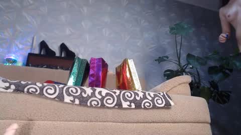 ria_32 online show from December 2025 03:02:01 AM