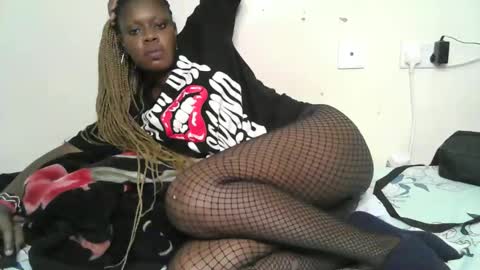 riana_sha online show from December 2025 01:55:01 AM