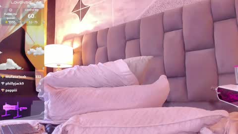 Riana online show from February 2025 11:38:02 AM