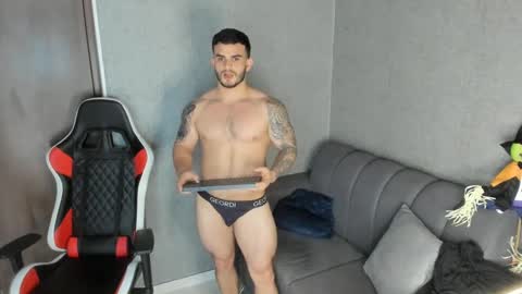 ricardogonzalez666 online show from February 2025 08:53:02 PM