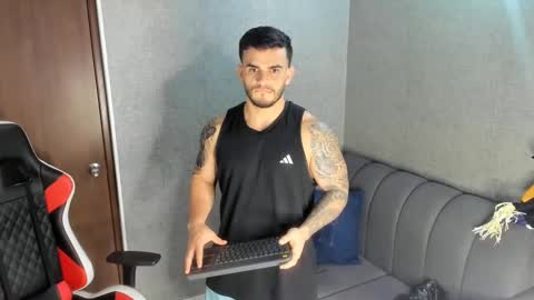 ricardogonzalez666 online show from March 2025 11:35:02 PM