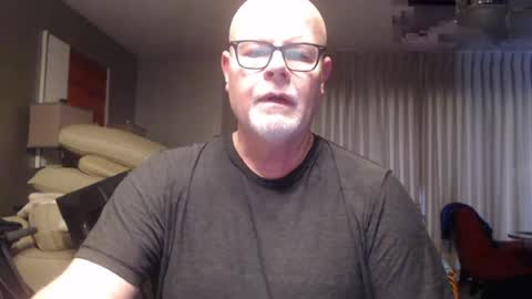Snapshot of rich32937 chatting on July 2026 06:15:01 PM rich32937 online show from July 2026 06:15:01 PM