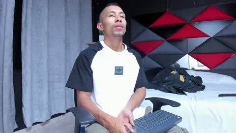 richar_voller online show from January 2025 11:19:02 AM