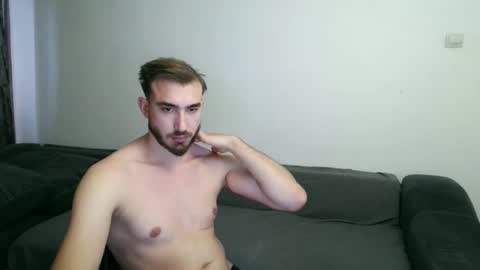 richard111223 online show from November 2025 01:22:01 PM