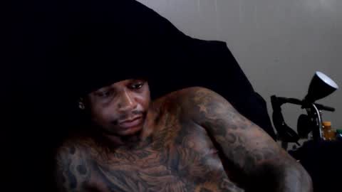 Snapshot of rickavelli chatting on September 2025 09:40:02 PM Rick online show from September 2025 09:40:02 PM
