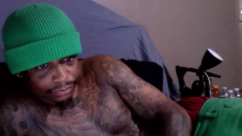 Snapshot of rickavelli chatting on September 2025 10:15:01 PM Rick online show from September 2025 10:15:01 PM