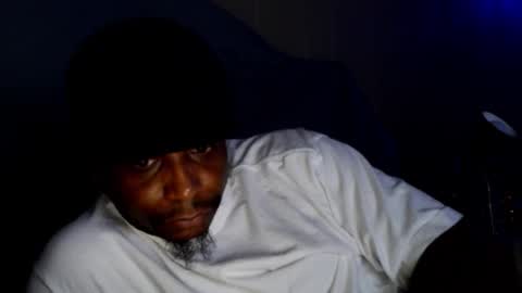 Snapshot of rickavelli chatting on October 2025 11:21:02 AM Rick online show from October 2025 11:21:02 AM