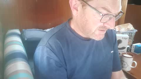 Snapshot of rickitou chatting on April 2026 07:20:01 AM FireLion online show from April 2026 07:20:01 AM