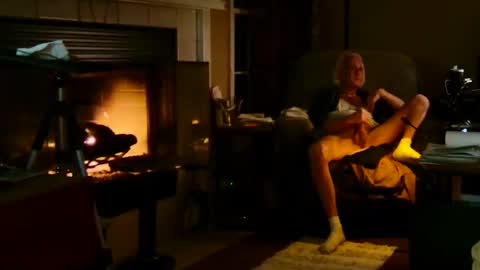 Snapshot of ricks4fun chatting on February 2026 07:07:01 AM PINK HOLE TWINK online show from February 2026 07:07:01 AM