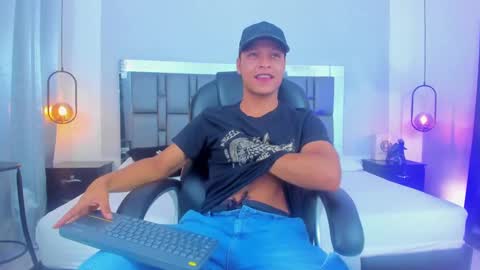 Ricky  online show from January 2025 09:09:02 PM