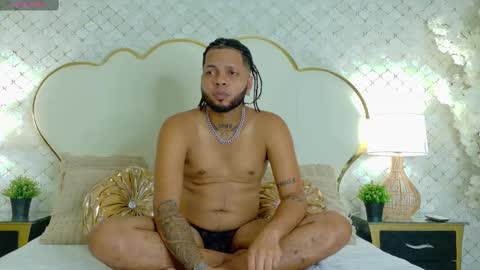 Snapshot of rickyandsharlot chatting on September 2025 03:43:01 AM rickyandsharlot online show from September 2025 03:43:01 AM