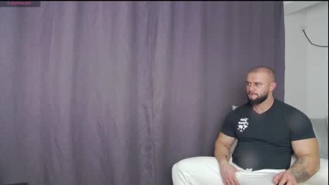 Snapshot of rickymiami1 chatting on November 2025 06:39:01 PM rickymiami1 online show from November 2025 06:39:01 PM