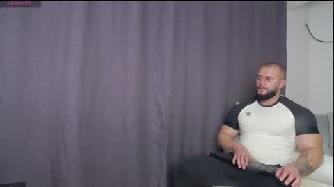 Snapshot of rickymiami1 chatting on November 2025 09:50:01 PM rickymiami1 online show from November 2025 09:50:01 PM