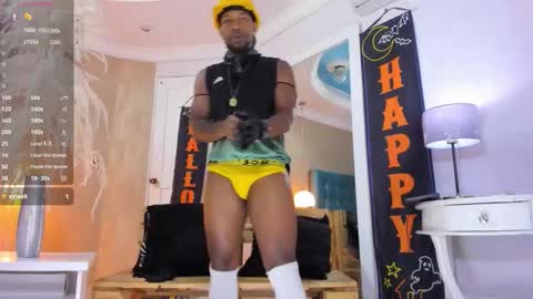 RicoBrowm online show from October 2025 05:10:01 AM