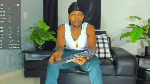 RicoBrowm online show from April 2026 03:40:02 AM