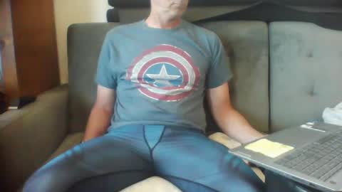 ridemehigh1 online show from October 2025 07:03:01 PM