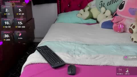 RIHANA online show from November 2025 11:27:01 PM