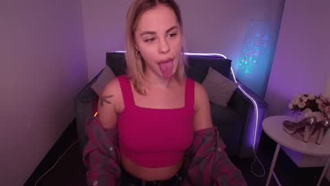 Rika online show from February 2025 08:01:01 AM