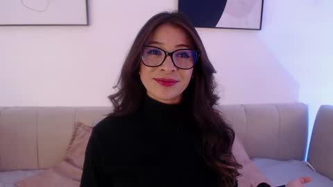 Riley online show from December 2024 08:25:01 PM