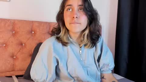 Snapshot of riley_colors chatting on March 2025 09:00:02 PM Riley online show from March 2025 09:00:02 PM