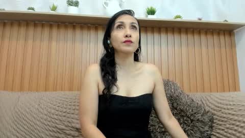 Snapshot of riley_reid_milf chatting on March 2026 12:53:02 PM Oriana online show from March 2026 12:53:02 PM