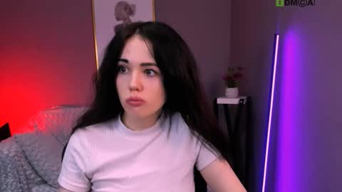 Meow online show from November 2025 08:08:02 PM