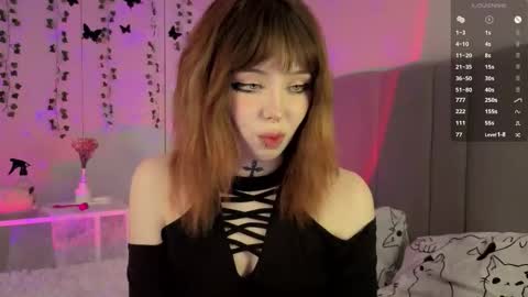 Snapshot of riley_vice chatting on November 2025 08:25:02 AM Sofia online show from November 2025 08:25:02 AM