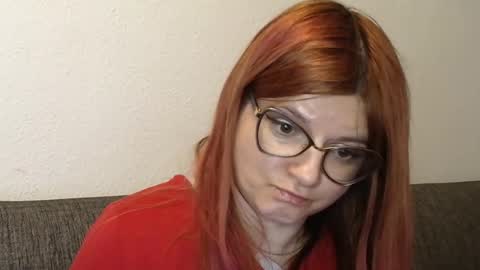 Snapshot of rileycomely chatting on November 2025 03:08:02 AM RileyComely online show from November 2025 03:08:02 AM