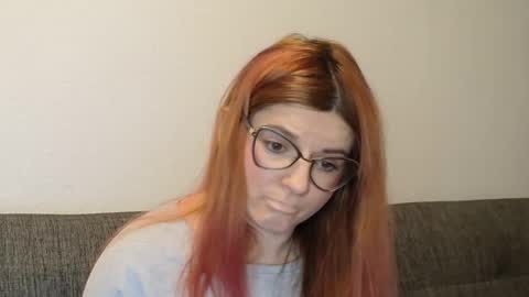 Snapshot of rileycomely chatting on December 2025 03:55:01 AM RileyComely online show from December 2025 03:55:01 AM