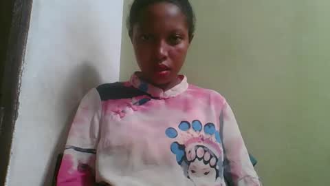 Snapshot of rinah654271 chatting on April 2026 04:59:01 AM rinah654271 online show from April 2026 04:59:01 AM