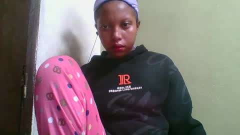 Snapshot of rinah654271 chatting on May 2026 05:48:01 AM rinah654271 online show from May 2026 05:48:01 AM