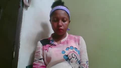 Snapshot of rinah654271 chatting on May 2026 02:20:02 AM rinah654271 online show from May 2026 02:20:02 AM