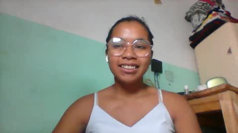 Snapshot of rinah856024 chatting on May 2026 04:11:01 PM rinah856024 online show from May 2026 04:11:01 PM