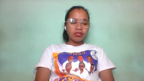 Snapshot of rinah856024 chatting on May 2026 05:28:01 PM rinah856024 online show from May 2026 05:28:01 PM