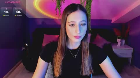 Emilia online show from September 2025 03:34:02 PM