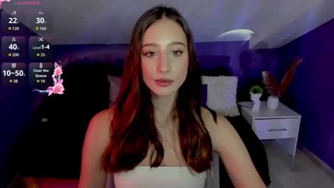Emilia online show from October 2025 02:58:02 PM