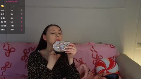 Snapshot of risabudd chatting on March 2026 07:03:02 AM Rose online show from March 2026 07:03:02 AM