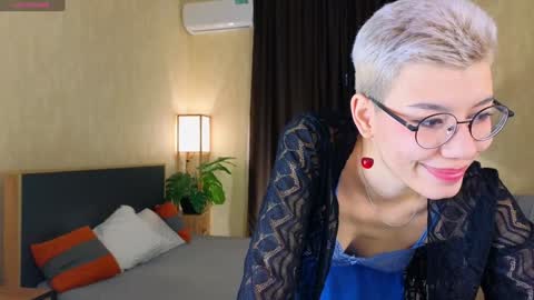 Agnes online show from December 2024 07:05:01 AM