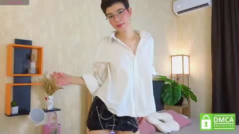 Agnes online show from March 2025 07:52:01 AM