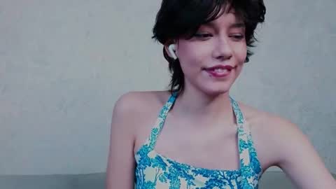 Agnes online show from September 2025 11:57:01 AM