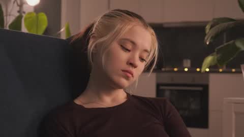 Snapshot of rivagosnell chatting on February 2026 04:03:02 PM Akemi online show from February 2026 04:03:02 PM