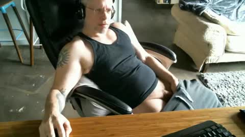 Julian online show from January 2025 05:49:02 PM